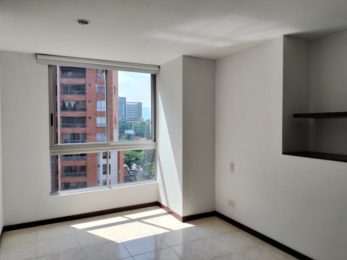 Apartamento en arriendo en El Poblado, Medellín · foto 12 de 19