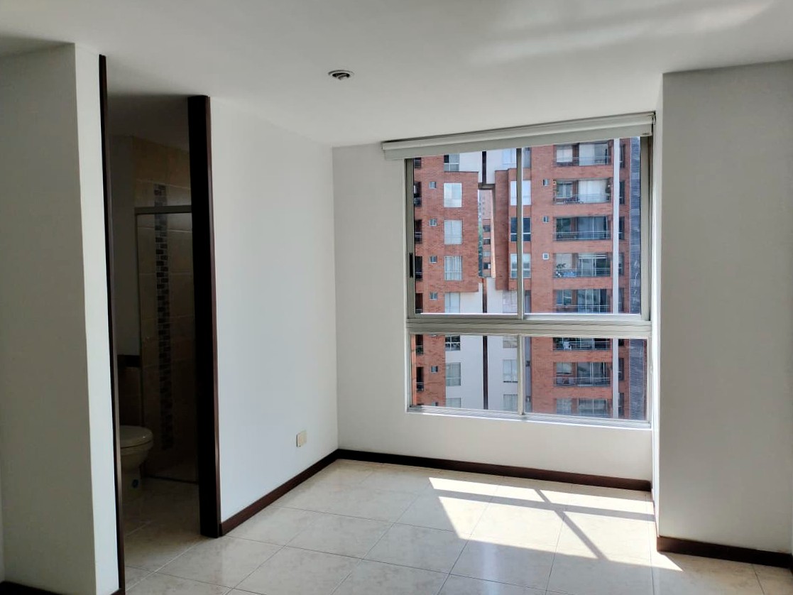 Apartamento en arriendo en El Poblado, Medellín · foto 14 de 19