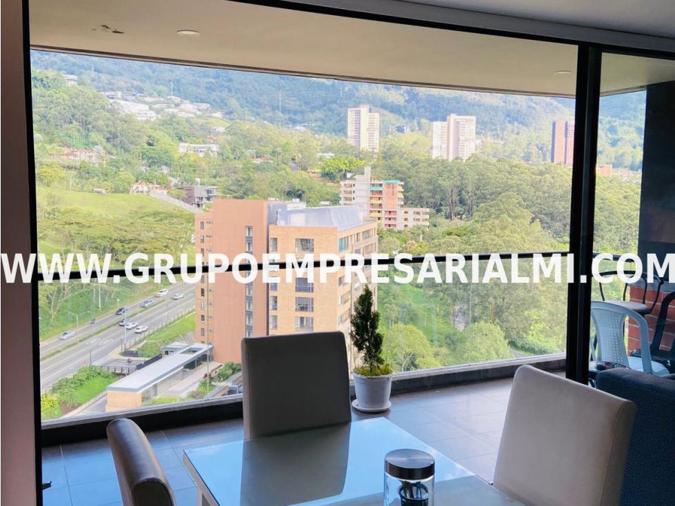 Apartment for sale in El Poblado, Medellín 4