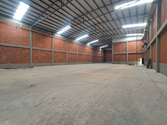 Bodega en arriendo en Santana, Dosquebradas, 1500 m² · foto 4 de 8