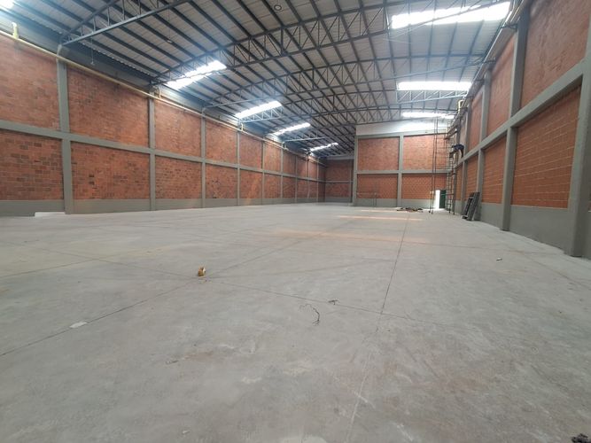 Bodega en arriendo en Santana, Dosquebradas, 1500 m² · foto 6 de 8