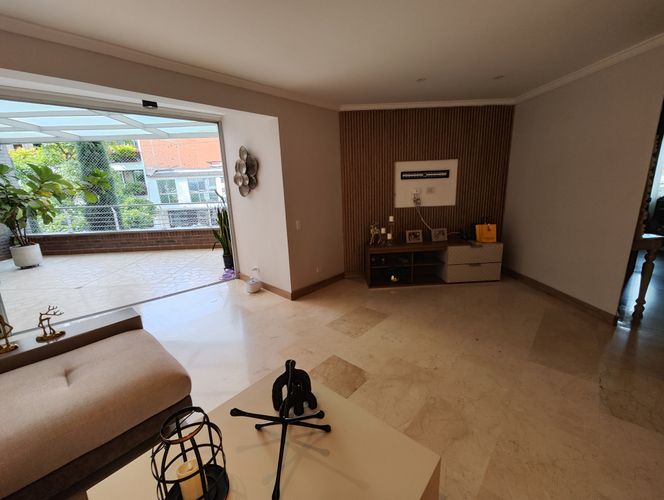 Apartamento de 3 alcobas en arriendo en Laureles, Medellín, 115 m² · foto 3 de 20