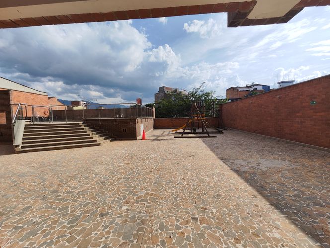 Apartamento de 3 alcobas en arriendo en Laureles, Medellín, 115 m² · foto 17 de 20