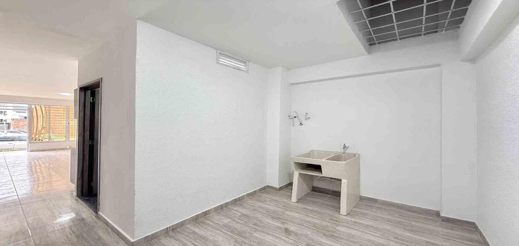 Edificio en venta en La Pradera, Dosquebradas, 198 m² · foto 12 de 16