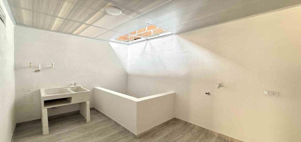 Edificio en venta en La Pradera, Dosquebradas, 198 m² · foto 13 de 16