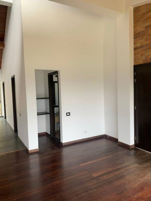 Casa de 3 alcobas en venta en Yerbabuena, Sopó, 370 m² · foto 8 de 21