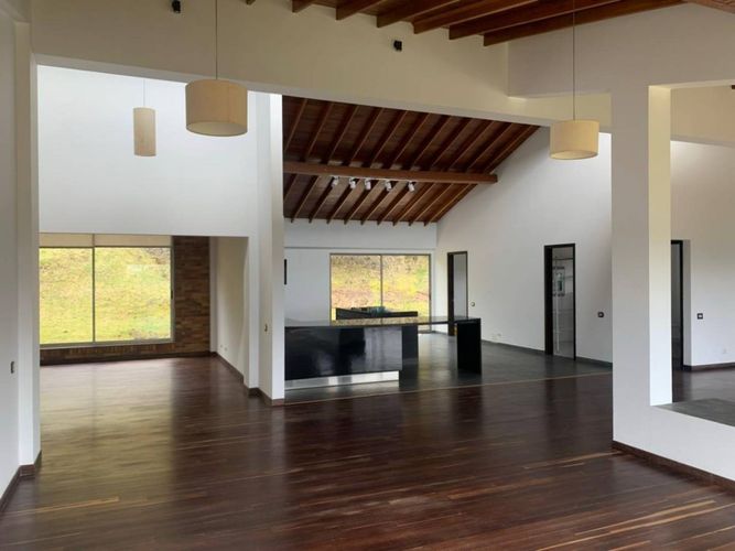 Casa de 3 alcobas en venta en Yerbabuena, Sopó, 370 m² · foto 9 de 21