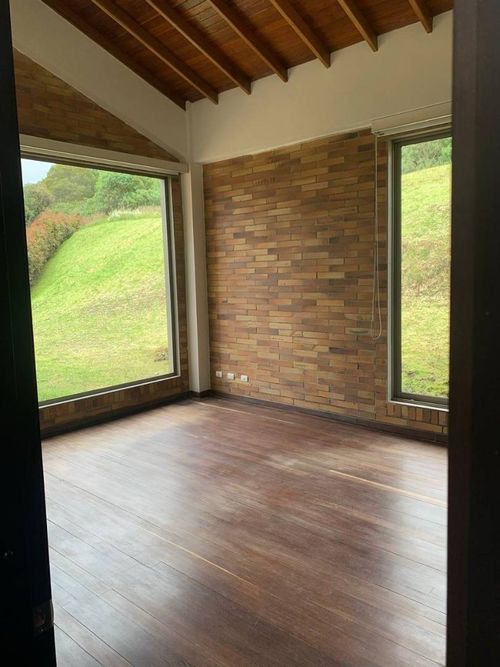 Casa de 3 alcobas en venta en Yerbabuena, Sopó, 370 m² · foto 16 de 21