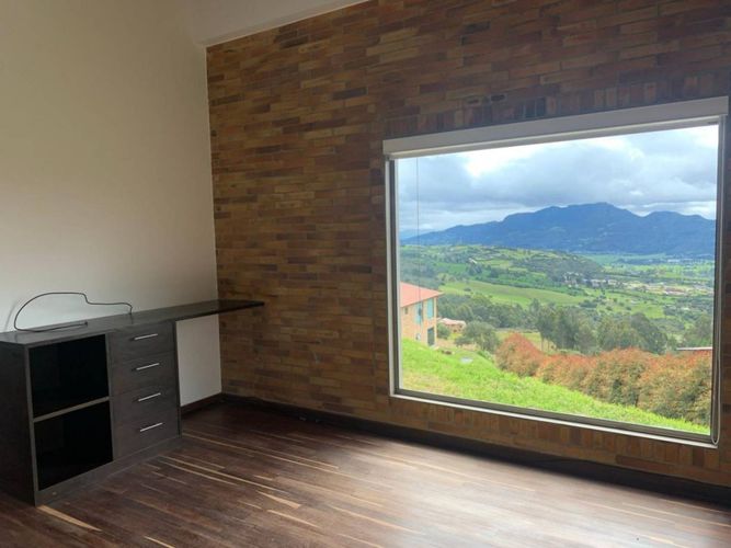 Casa de 3 alcobas en venta en Yerbabuena, Sopó, 370 m² · foto 17 de 21