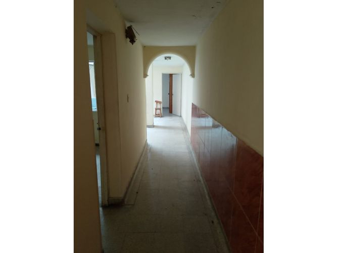 Casa de 6 alcobas en venta en Santa Mónica, Medellín, 250 m² · foto 6 de 24