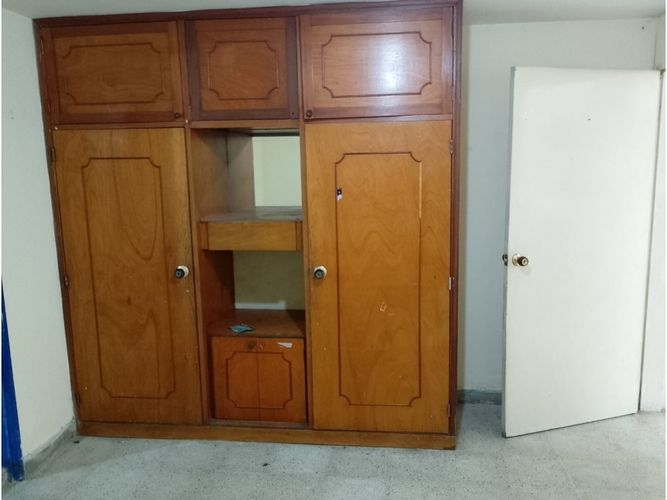 Casa de 6 alcobas en venta en Santa Mónica, Medellín, 250 m² · foto 9 de 24