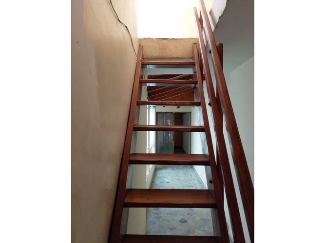 Casa de 6 alcobas en venta en Santa Mónica, Medellín, 250 m² · foto 11 de 24
