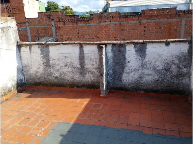 Casa de 6 alcobas en venta en Santa Mónica, Medellín, 250 m² · foto 12 de 24