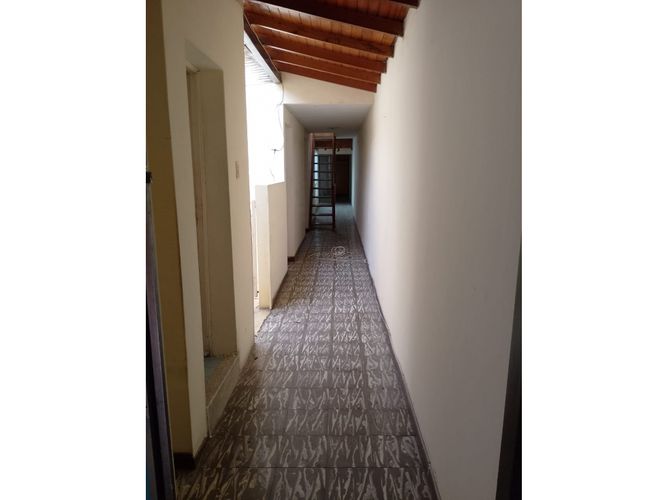 Casa de 6 alcobas en venta en Santa Mónica, Medellín, 250 m² · foto 15 de 24