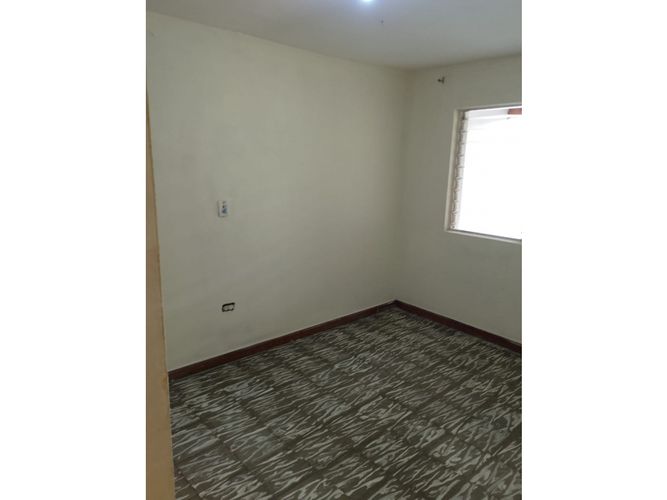 Casa de 6 alcobas en venta en Santa Mónica, Medellín, 250 m² · foto 19 de 24