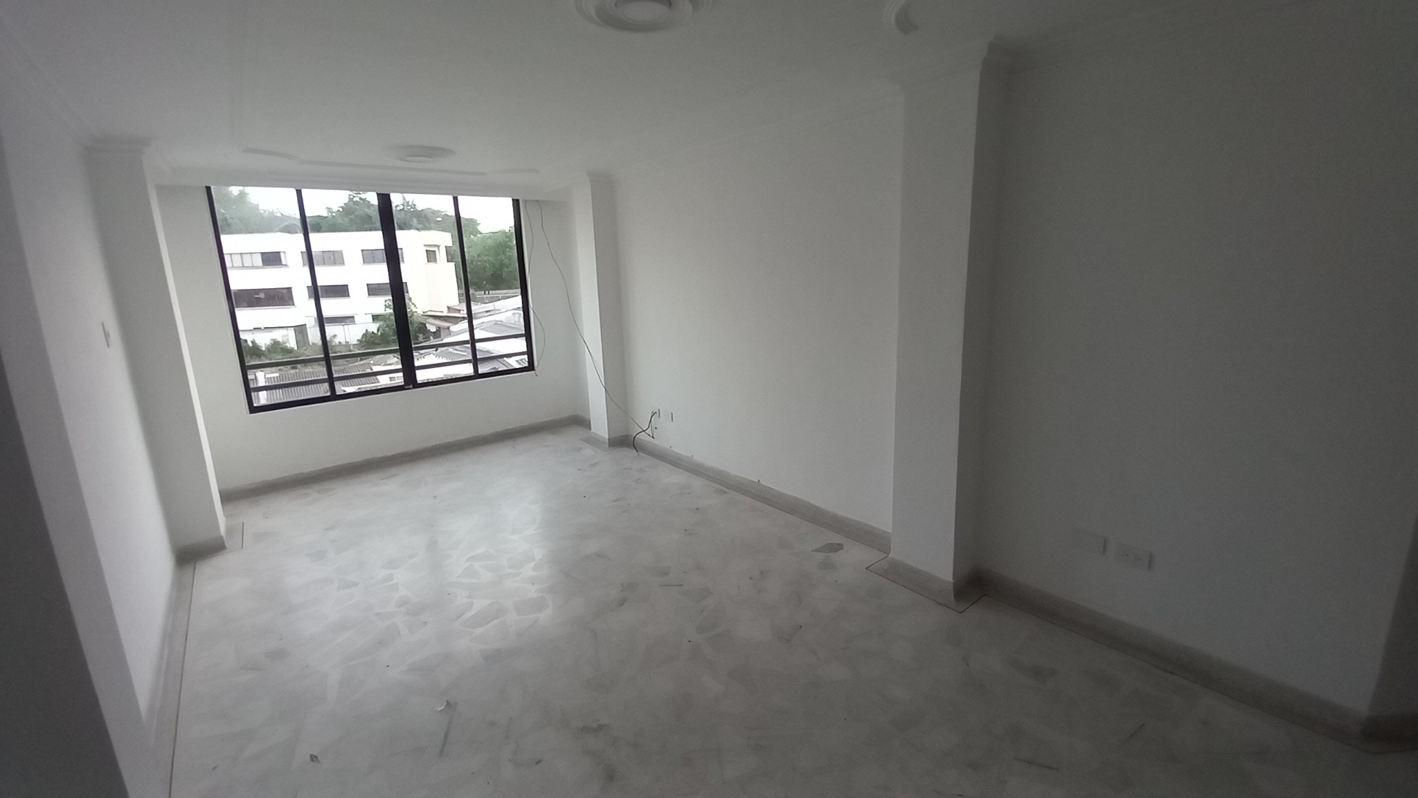 Apartamento en venta en Los Almendros, Pereira · foto 2 de 19