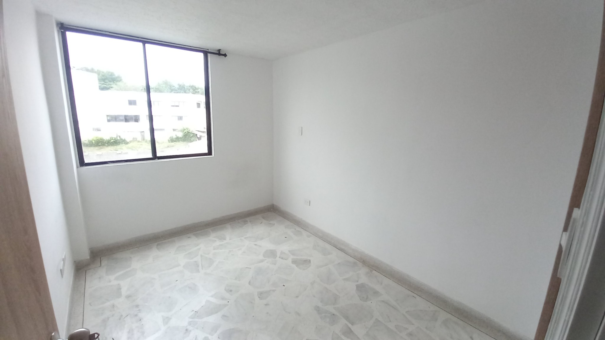 Apartamento en venta en Los Almendros, Pereira · foto 7 de 19
