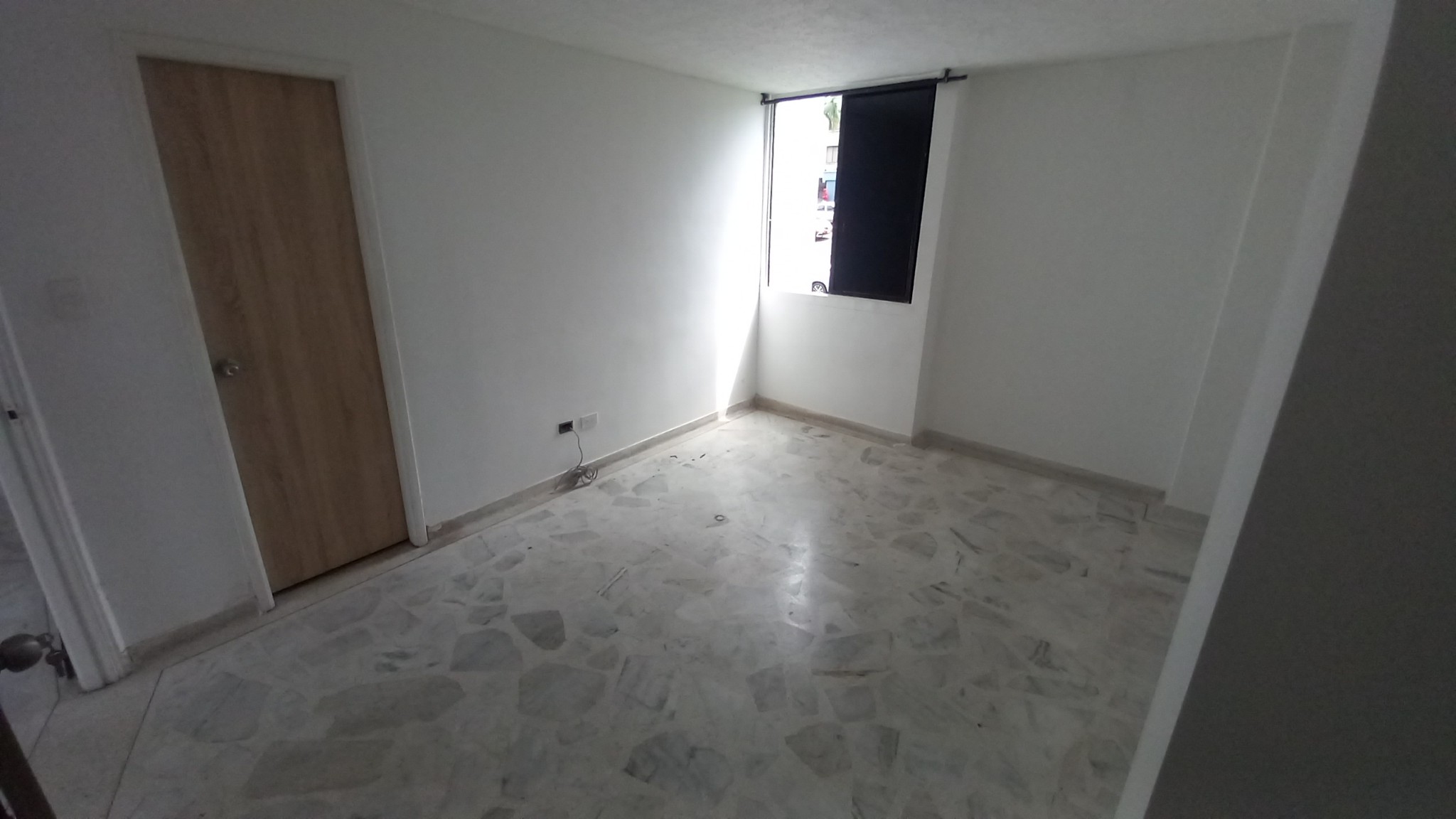 Apartamento en venta en Los Almendros, Pereira · foto 5 de 19