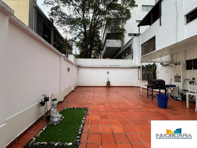 Apartamento de 3 alcobas en venta en Quinta Camacho, Bogotá, 171 m² · foto 6 de 15