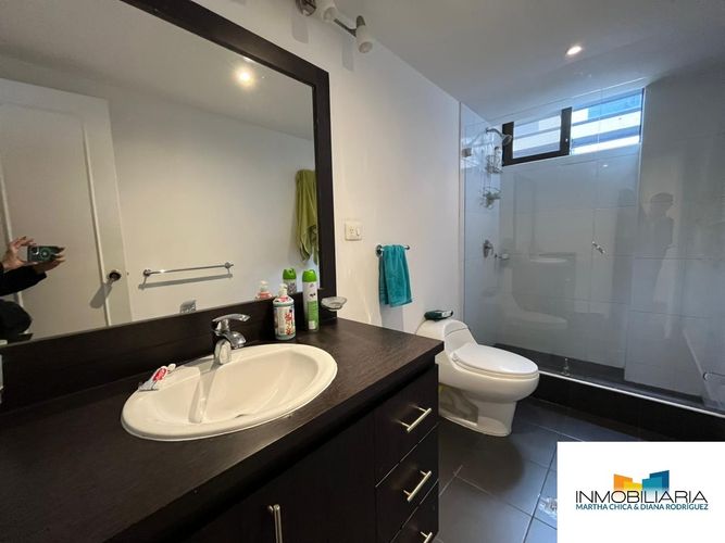 Apartamento de 3 alcobas en venta en Quinta Camacho, Bogotá, 171 m² · foto 12 de 15