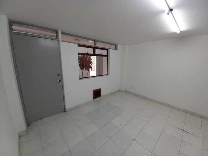 Oficina en arriendo en El Centro, Manizales, 17 m² · foto 5 de 21