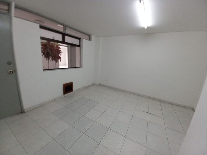 Oficina en arriendo en El Centro, Manizales, 17 m² · foto 19 de 21