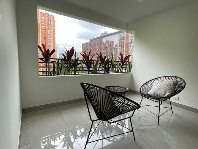 Apartamento de 5 alcobas en venta en El Poblado, Medellín, 262 m² · foto 11 de 24