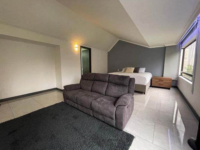 Apartamento de 5 alcobas en venta en El Poblado, Medellín, 262 m² · foto 17 de 24