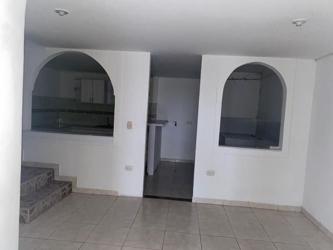 Casa de 4 alcobas en venta en Manantiales I, Armenia, 95 m² · foto 2 de 17