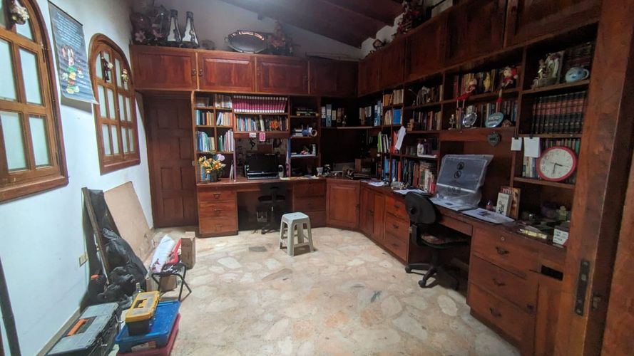 Casa de 4 alcobas en venta en Los Profesionales, Armenia, 231 m² · foto 3 de 12
