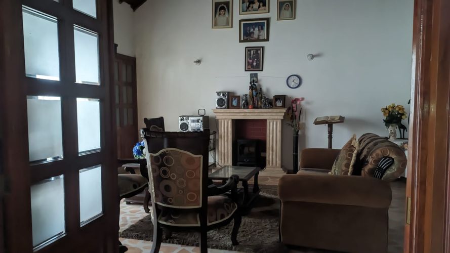 Casa de 4 alcobas en venta en Los Profesionales, Armenia, 231 m² · foto 11 de 12