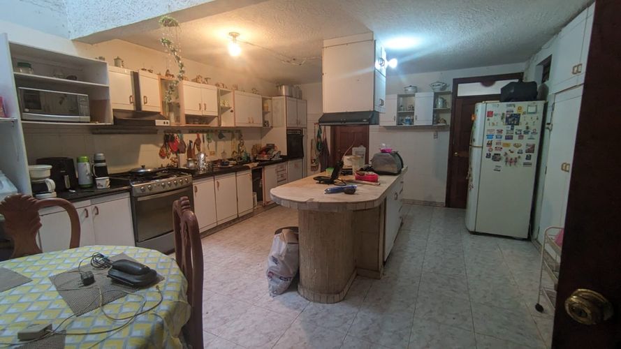 Casa de 4 alcobas en venta en Los Profesionales, Armenia, 231 m² · foto 12 de 12