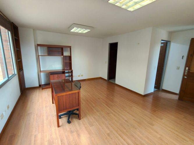 Oficina en venta en Norte De Armenia, Armenia, 28 m² · foto 3 de 13