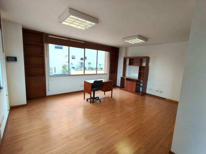 Oficina en venta en Norte De Armenia, Armenia, 28 m² · foto 5 de 13