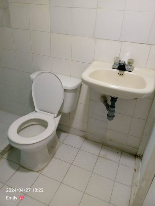 Casa de 10 alcobas en venta en El Nogal, Armenia, 384 m² · foto 11 de 14