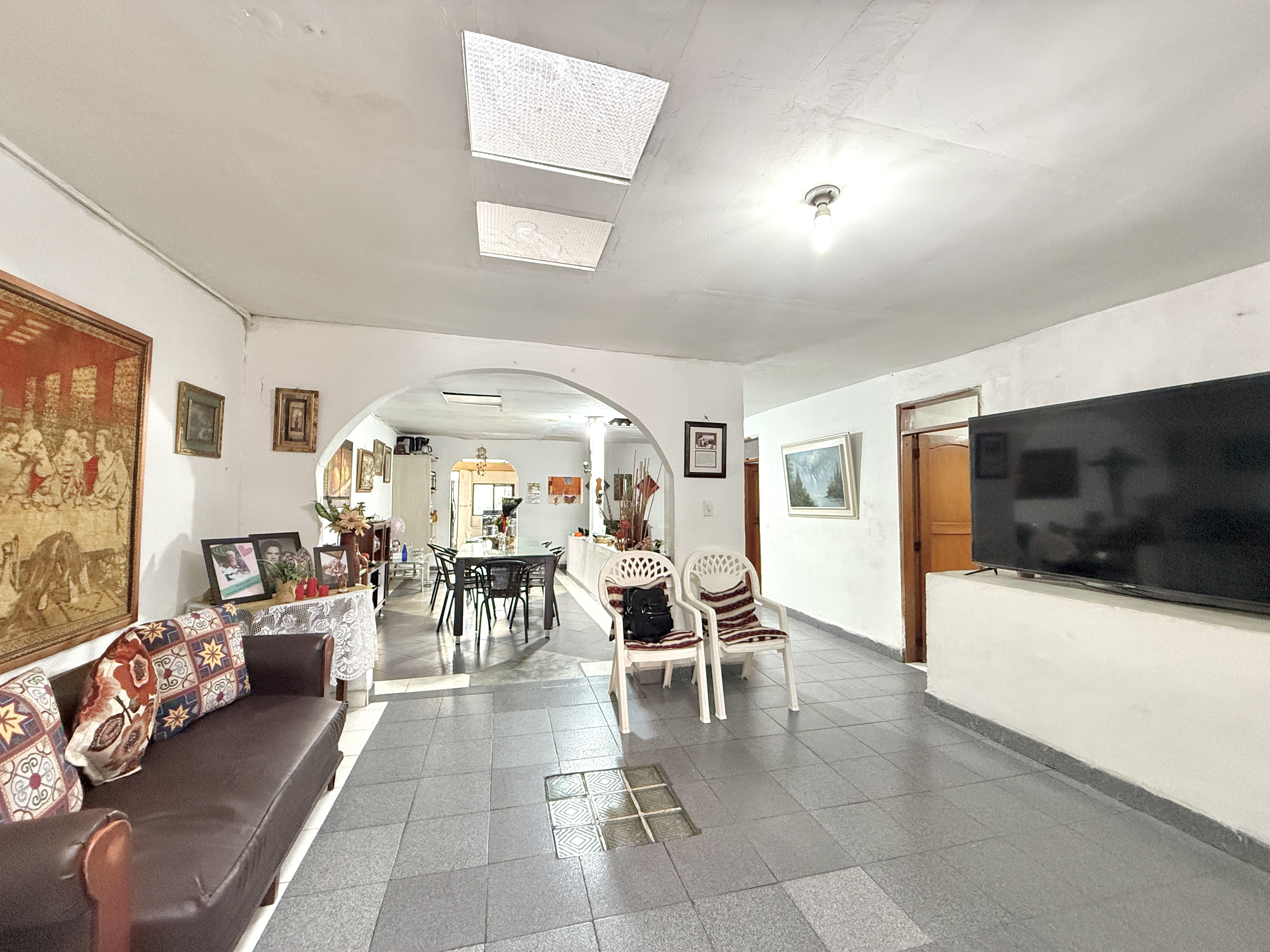 Casa en venta en Alfonso Lopez, Pereira · foto 2 de 24