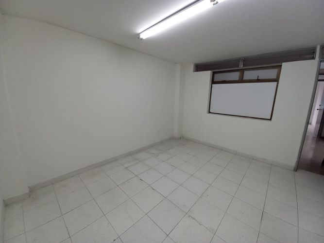 Oficina en arriendo en El Centro, Manizales, 131 m² · foto 4 de 24