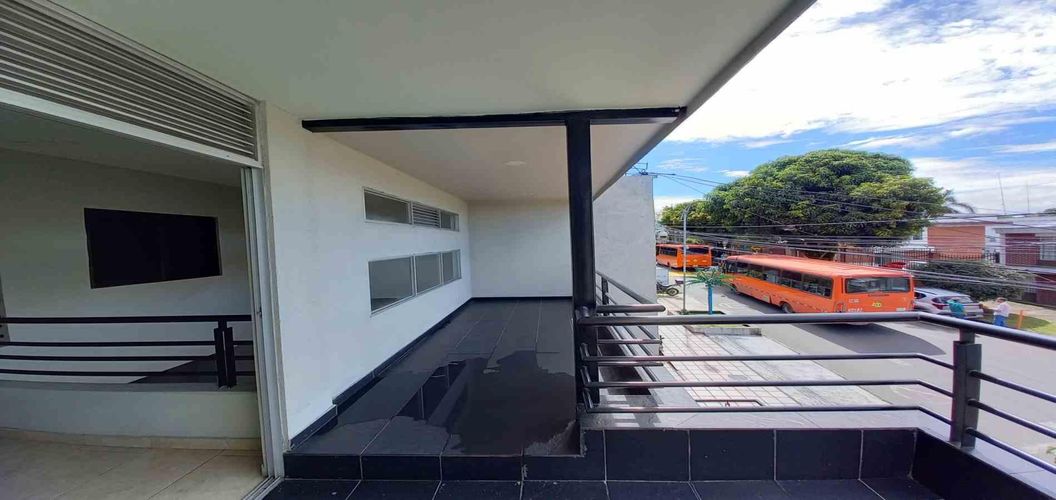 Oficina en arriendo en Maraya, Pereira, 25 m² · foto 14 de 24