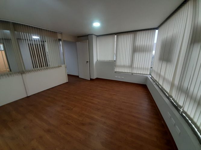 Oficina en venta en Palogrande, Manizales, 36 m² · foto 12 de 16