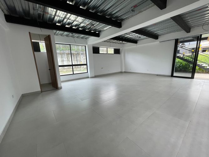 Local en venta en El Congal, Armenia, 90 m² · foto 4 de 18