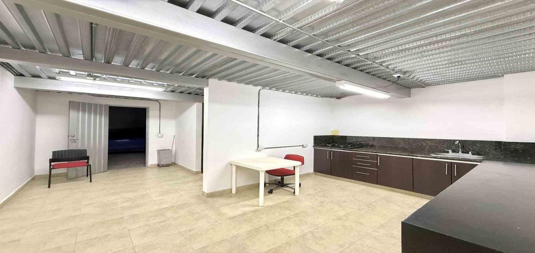 Local en venta en Pinares, Pereira, 337 m² · foto 15 de 24