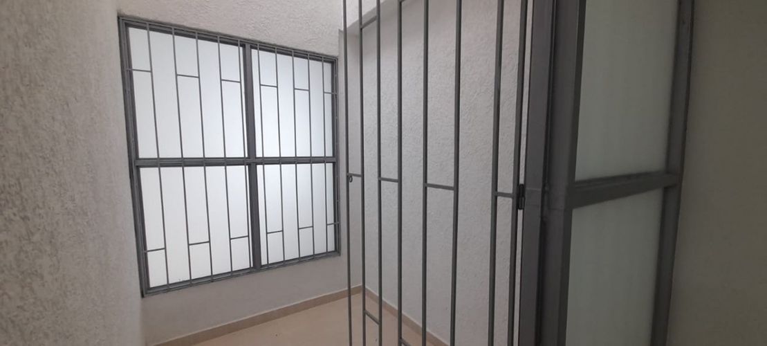 Oficina en arriendo en El Centro, Manizales, 11 m² · foto 2 de 9