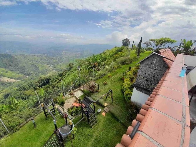 Finca en venta en Lleras, Manizales, 1040 m² · foto 8 de 24
