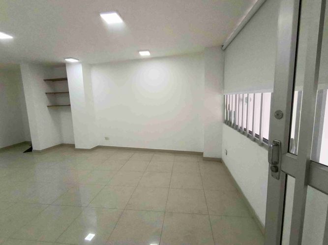Local en venta en Palermo, Manizales, 30 m² · foto 11 de 24