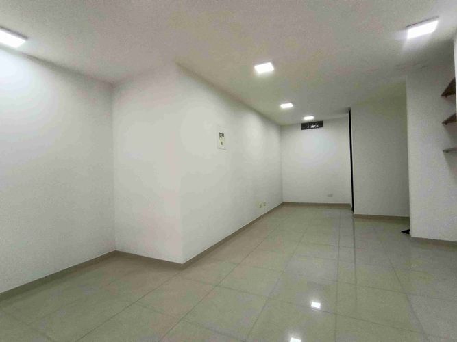 Local en venta en Palermo, Manizales, 30 m² · foto 18 de 24