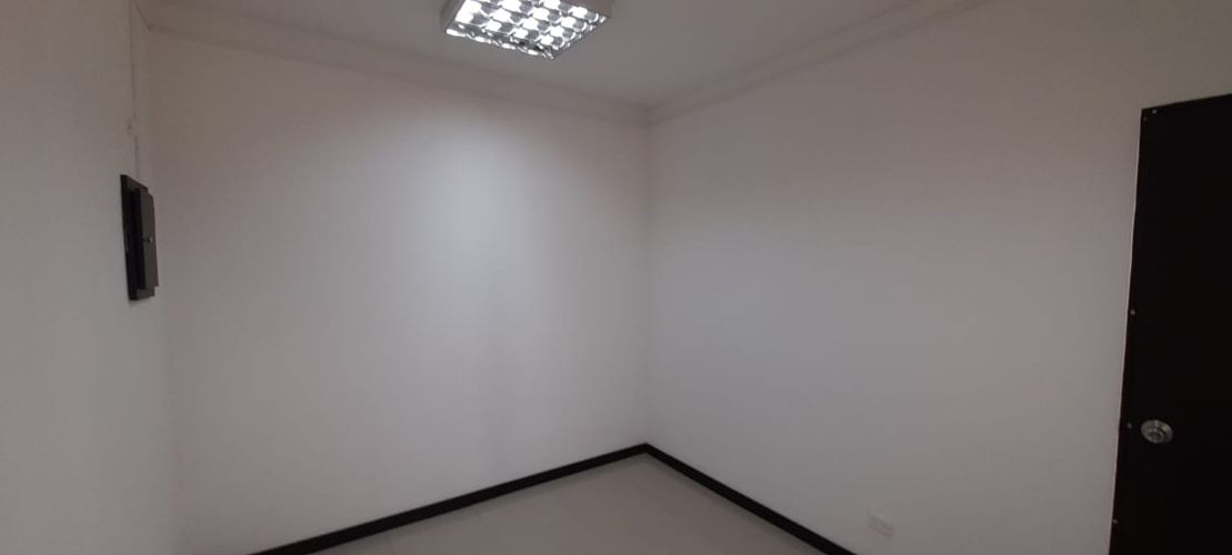 Oficina en arriendo en Alfonso Lopez, Pereira, 15 m² · foto 8 de 9