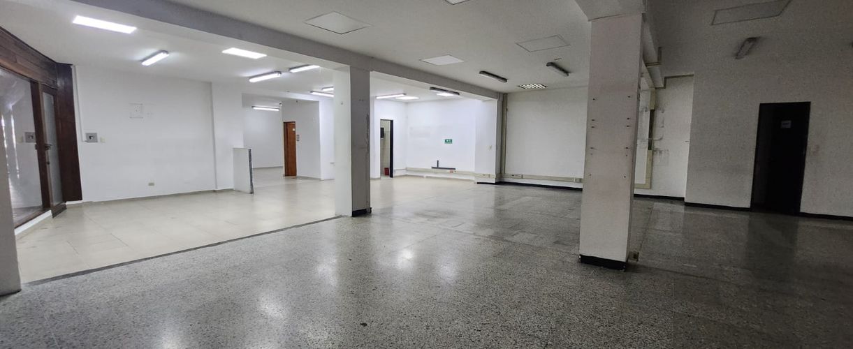 Local en arriendo en La Estrella, Manizales, 186 m² · foto 3 de 12