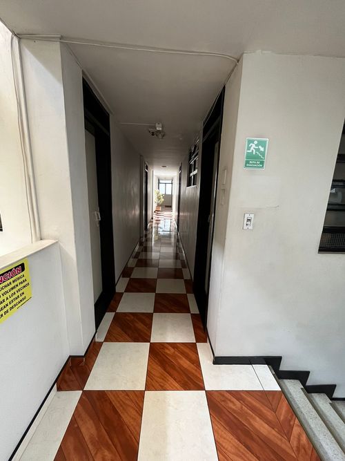 Edificio en venta en Los Agustinos, Manizales, 1024 m² · foto 2 de 8