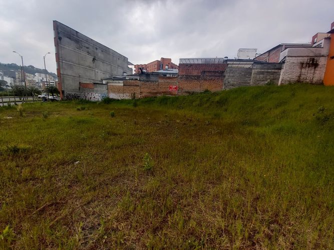 Lote en venta en Los Laureles, Manizales, 916 m² · foto 5 de 24