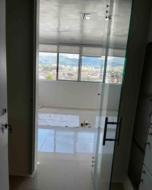 Consultorio en venta en San Jose Sur, Pereira, 35 m² · foto 11 de 17